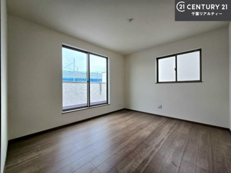 �m�� �o���R�j�[�ɖʂ��Ă���m���ł��B���邭�����肪����A���C����������ł��܂��I���N���āA�O�ɏo�Ĕw�L�т����[�ċz�����ǂ������}������邱�Ƃ��ł��܂��B