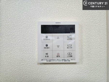 ���̑����� �{�^���̃X�C�b�`�⎩���ł����C�̏������������߁A�킴�킴��������ꂽ��p���������肷��K�v���Ȃ��֗��ł��ˁI
