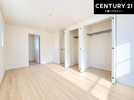 �q������ ���[�͂̂��鋏���ł��B����������������L�X�Ǝg���ċC�������ǂ��ł��I
�L���C�Ȗ��邢�������ŉ߂����̂́A�X�ɂ̂�т�������ł��܂��ˁI
