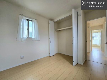 ���r���O�ȊO�̋��� ���[�X�y�[�X���[���I�������X�b�L�����ڂ��鎖���ł��܂��ˁB
�Ƌ��I�΂Ȃ��V���v���ȃf�U�C���ׁ̈A�Ƌ��I�΂����C�ɓ���̋�ԍ�肪�ł������ł��ˁB