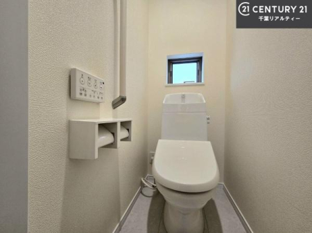 �g�C�� 1�E2�K�Ƀg�C�����������܂��I���̖Z�������ԑт��҂����ɂ��݂����ł��ˁB������Ƃ����������̂���g�C���ł�����ꂪ���₷���ł��I