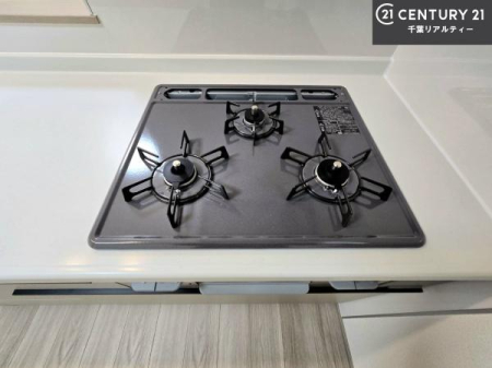 �L�b�`�� �R�����͎O������̂ł������̓����i�s���ł��܂��B
�������O�����t���ł��B�����X�y�[�X���L�X���Ă���׍�Ƃ����₷���I�g�����肪�ǂ��V�X�e���L�b�`���ł��I