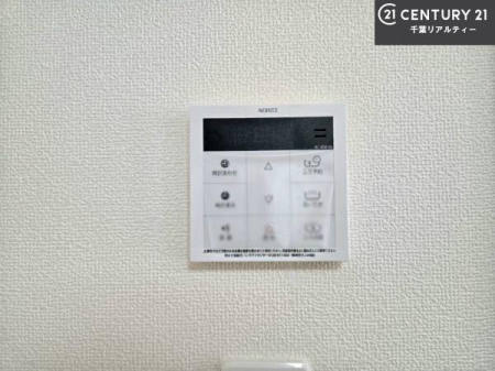 ���̑����� �{�^���̃X�C�b�`�⎩���ł����C�̏������������߁A�킴�킴��������ꂽ��p���������肷��K�v���Ȃ��֗��ł��ˁI