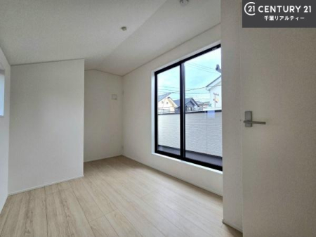 �m�� �o���R�j�[�ɖʂ��Ă���m���ł��B���邭�����肪����A���C����������ł��܂��I���N���āA�O�ɏo�Ĕw�L�т����[�ċz�����ǂ������}������邱�Ƃ��ł��܂��B
