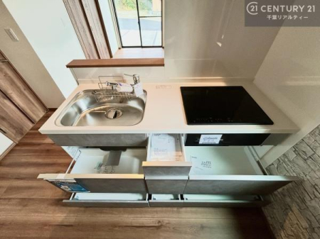 �L�b�`�� ���[�X�y�[�X���L�x�ŁA�����X�y�[�X���X�b�L���ƕЕt���Ђ�`�����p�ł��܂��I
���K�ɍ�Ƃ��ł��A�Ǝ��̌����A�b�v�I�����̗���������܂��I