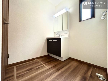 ���ʑ�E���ʏ� �g�Ȃ�𐮂�����ʑ�́A���������厖�ł��I������̐������̂��镵�͋C�����o�I�C�����悭���g�����������܂��B